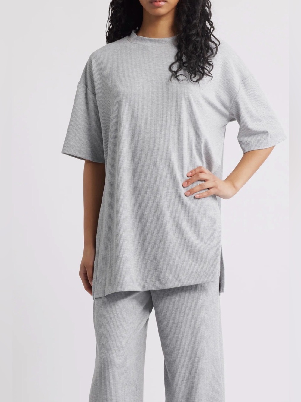 Dressed in LaLa Lex Ribbed Oversized T-Shirt Gray Side Slits Size Large Comfy